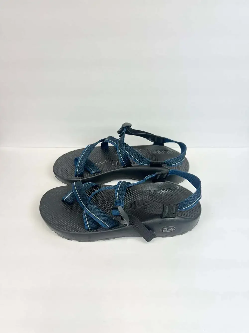 Chaco Z/2 Classic Men's Sport Sandals with Toe Loop, Blue/Black Size 12